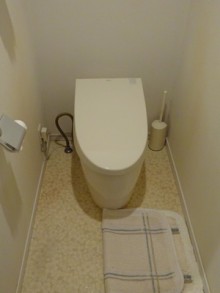 LIXIL キャビネット付トイレ リフォレにお取替え LIXIL キャビネット付トイレ リフォレにお取替え